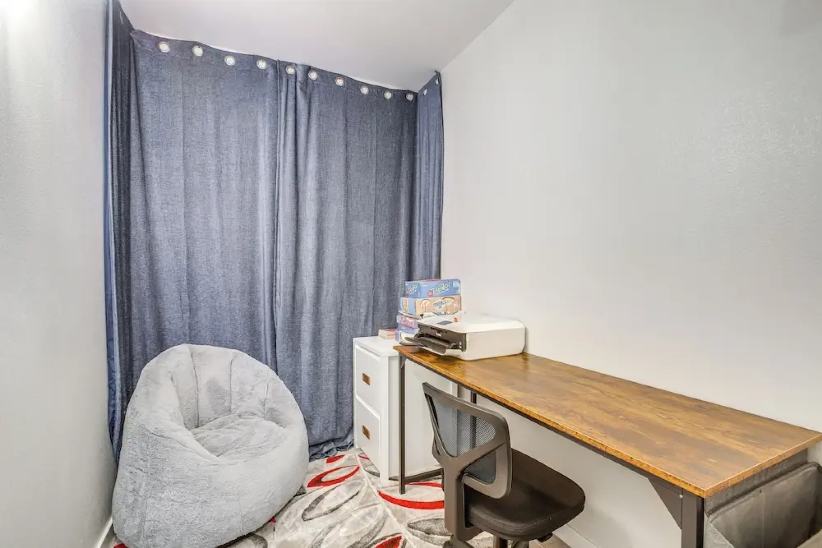 Pool, Spa & More: Relax in Desert Hot Springs!