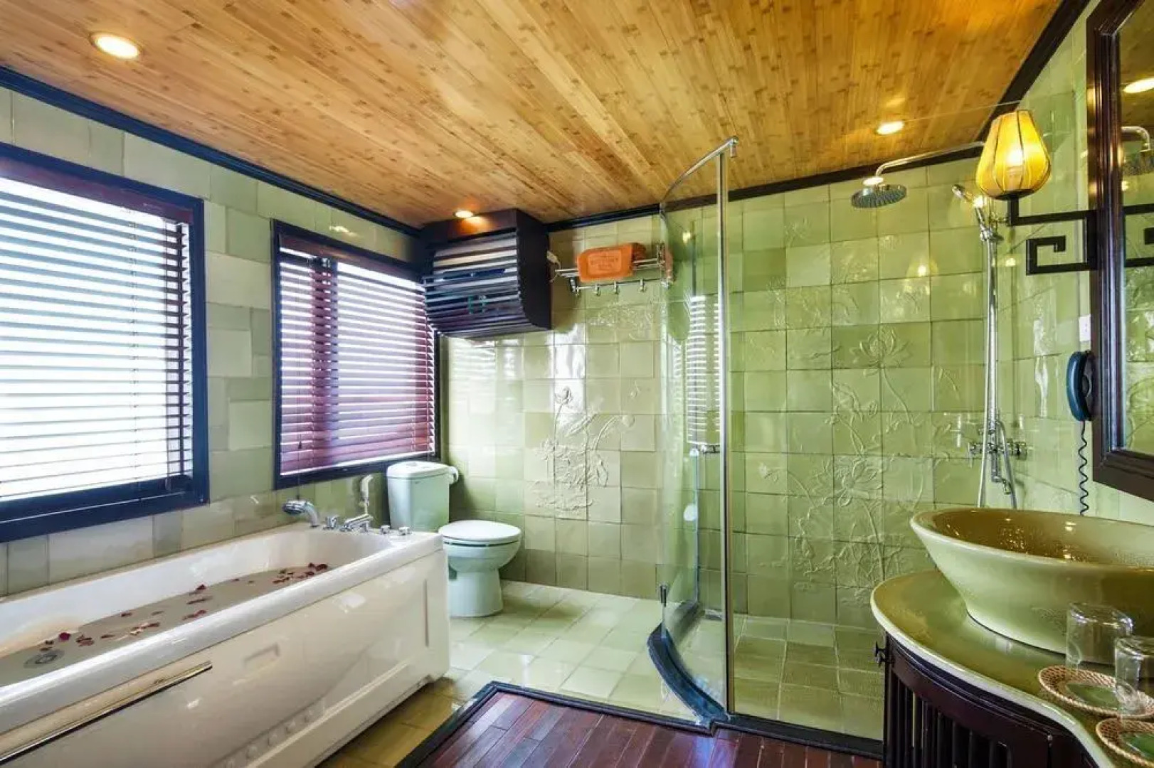 Halong Victory Cruise