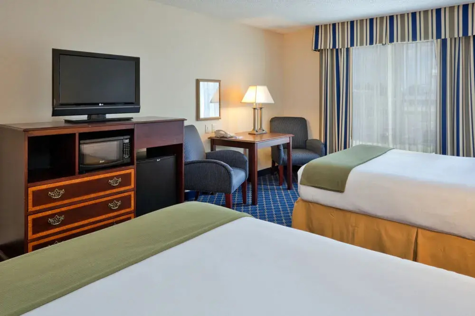 Holiday Inn Express Hotel & Suites Dothan North