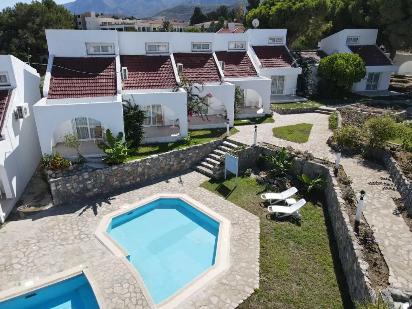 Club Lapethos Bungalow