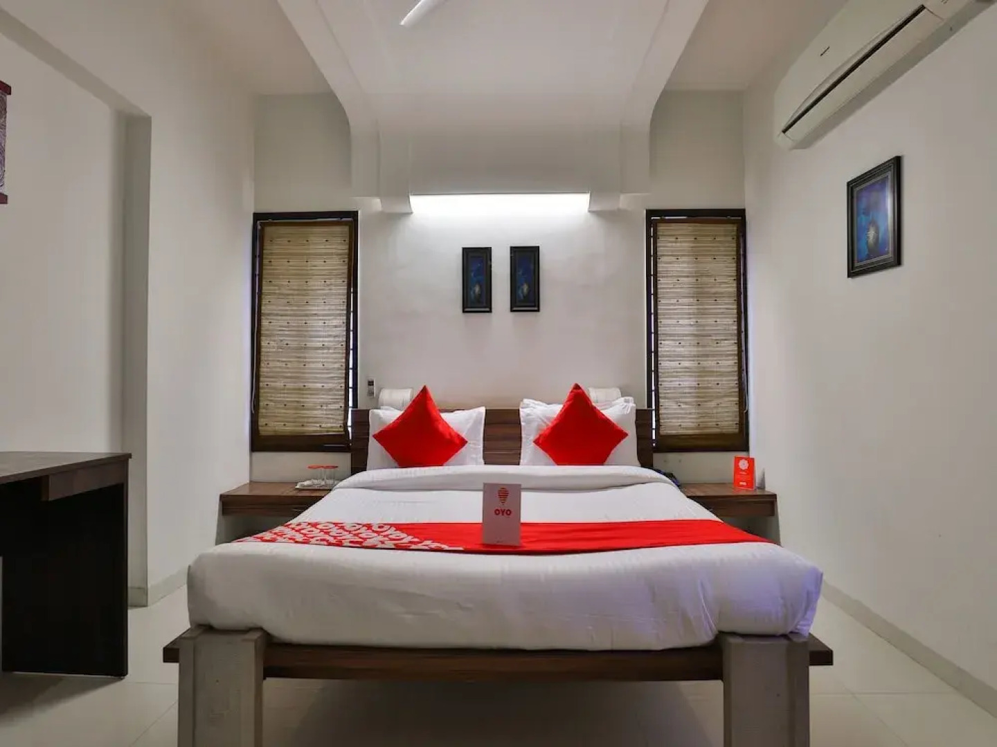 OYO 15508 Shreeji Sangeet Apartments