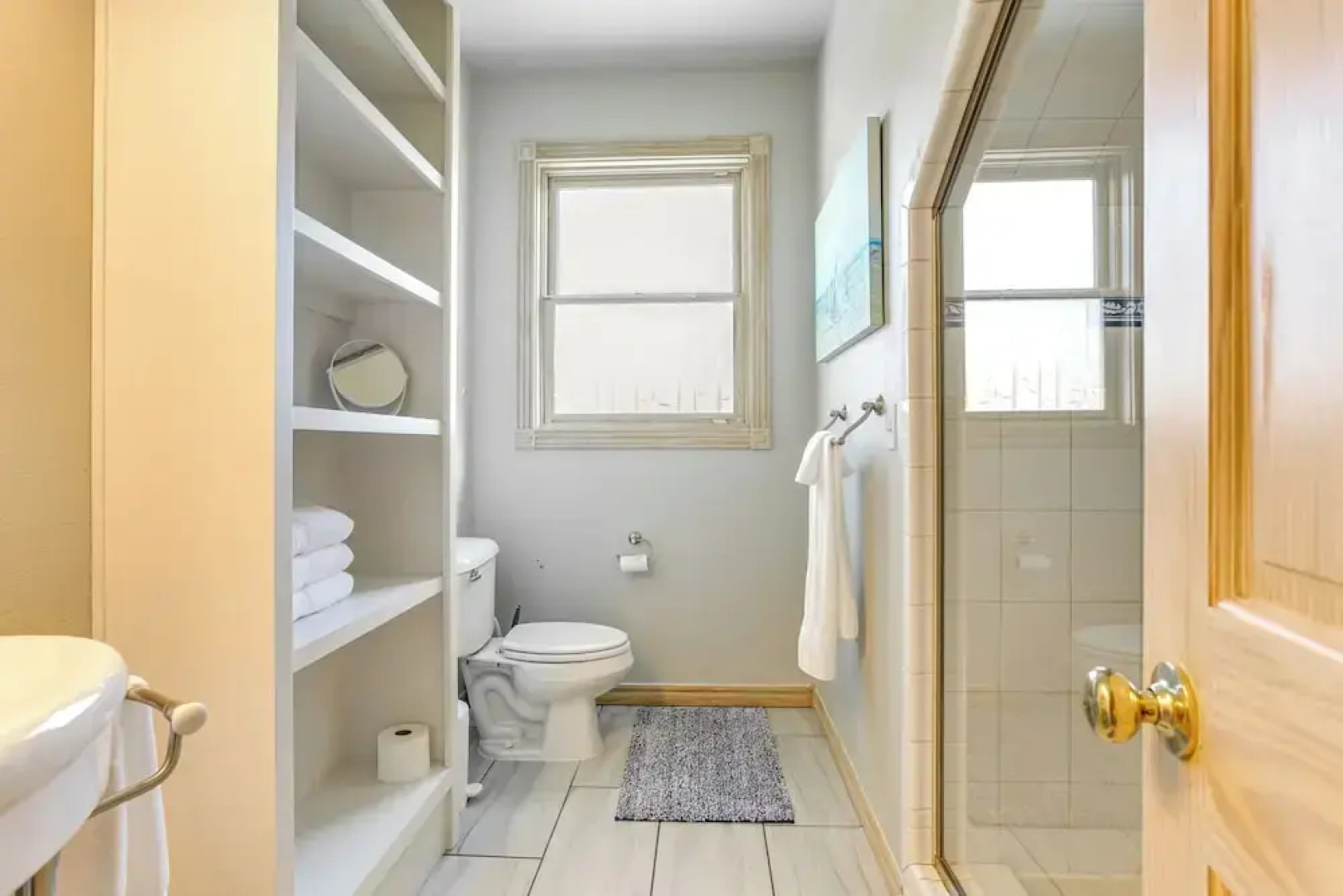 Spacious Cabin w/ Views, Near Lake Lawtonka!