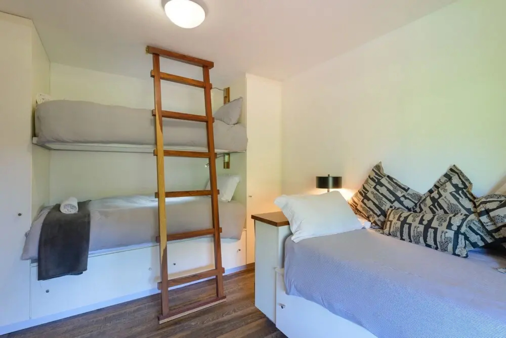 San Lameer Villa Rentals 3514