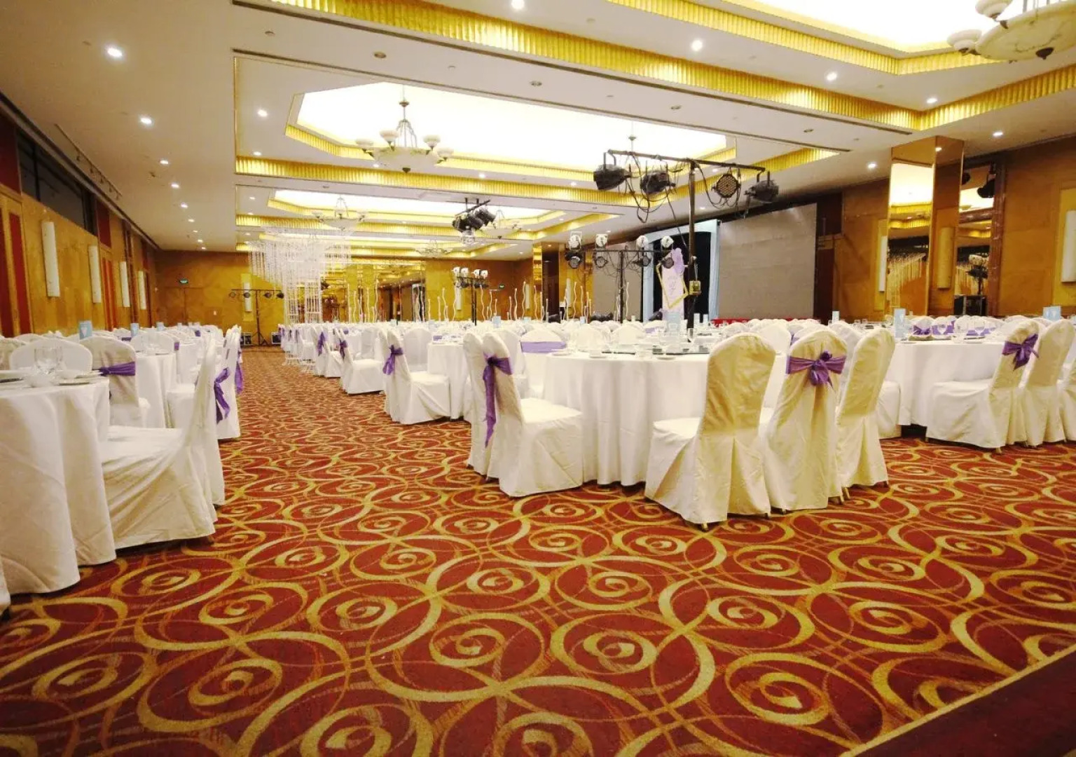 Grand Continent International Hotel