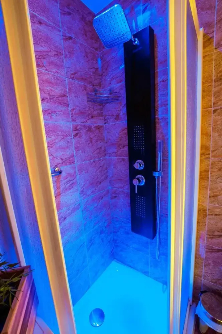 Rural House With Jacuzzi and Fireplace in the Room for 2 People