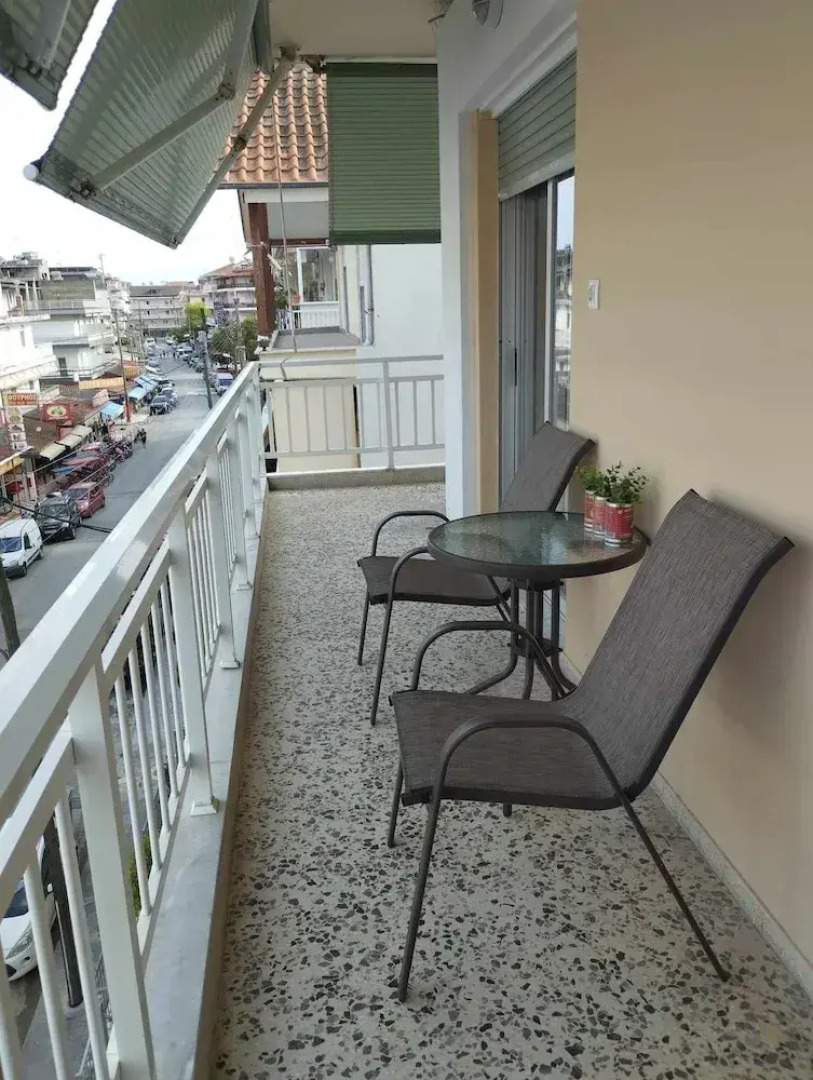 Zeusplace Spacious Apartment Private Parking