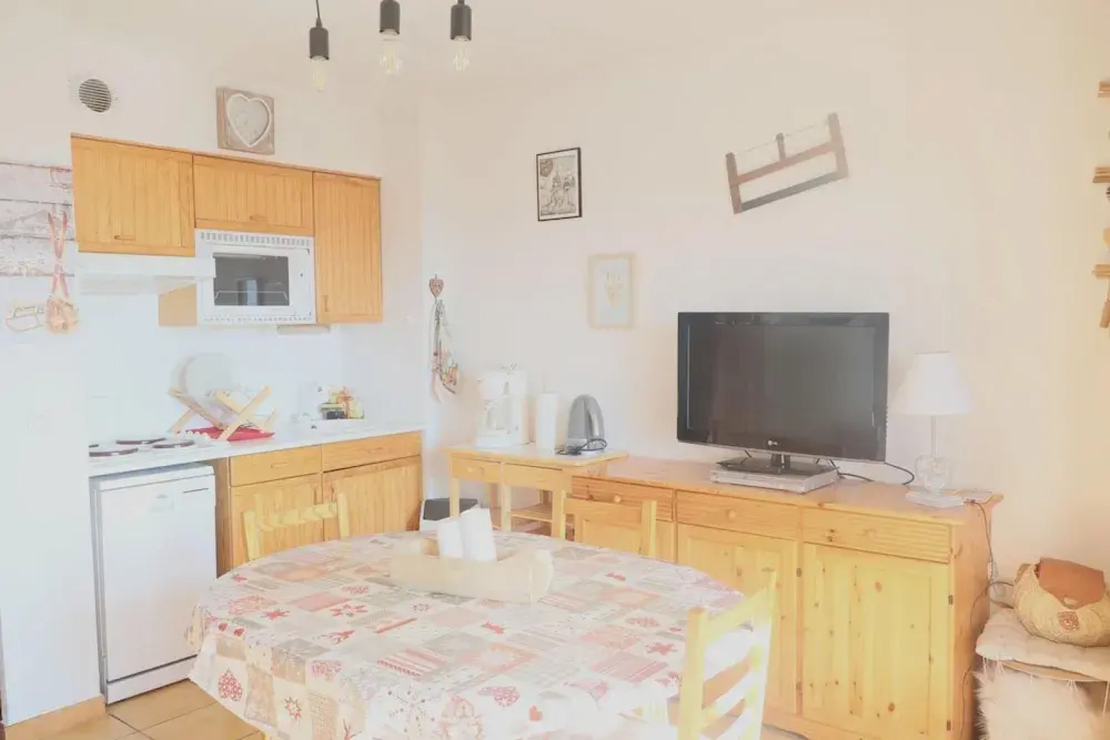 Apartment With one Bedroom in Les Angles, With Wonderful Lake View