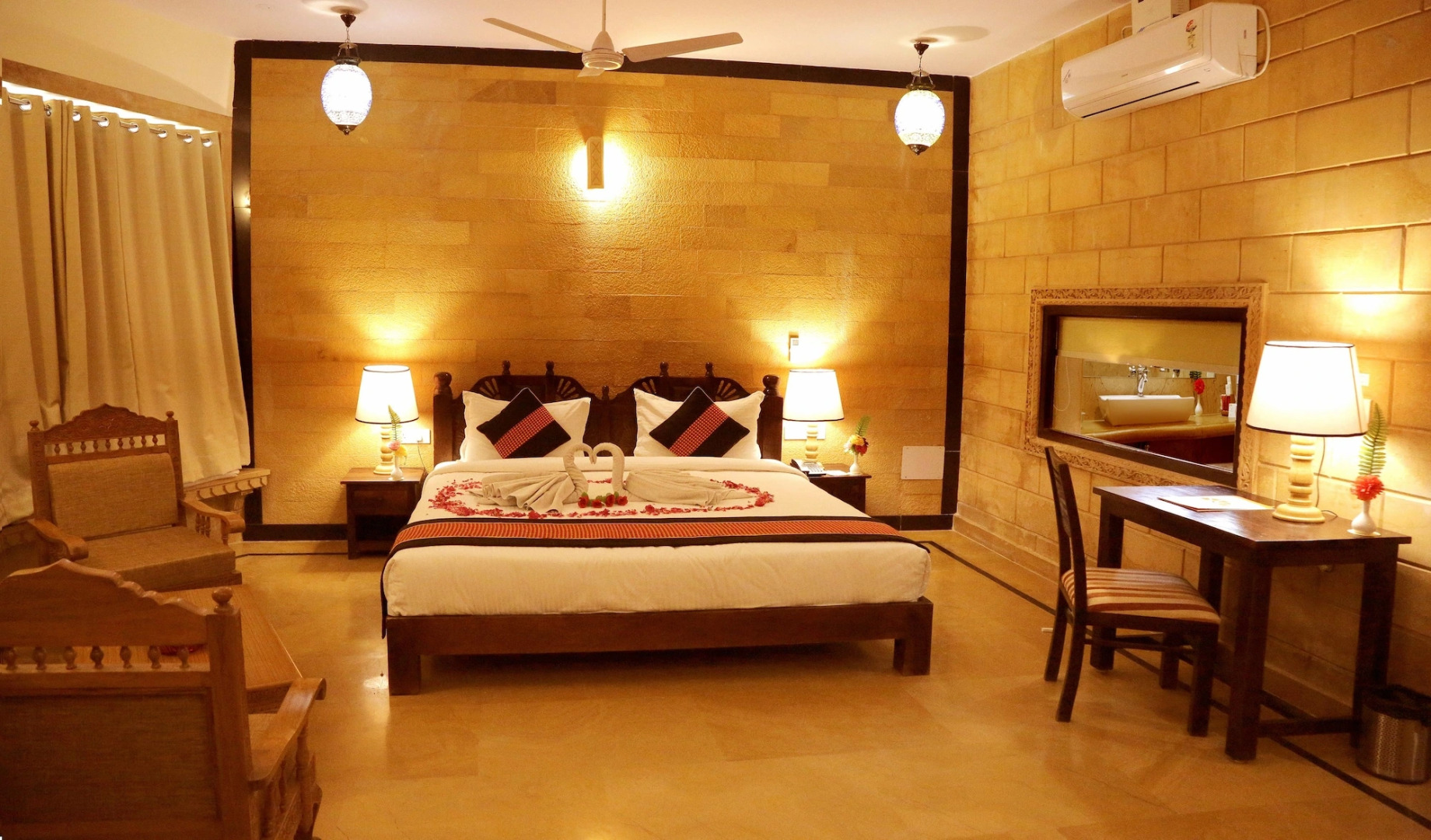 Hotel Golden Haveli