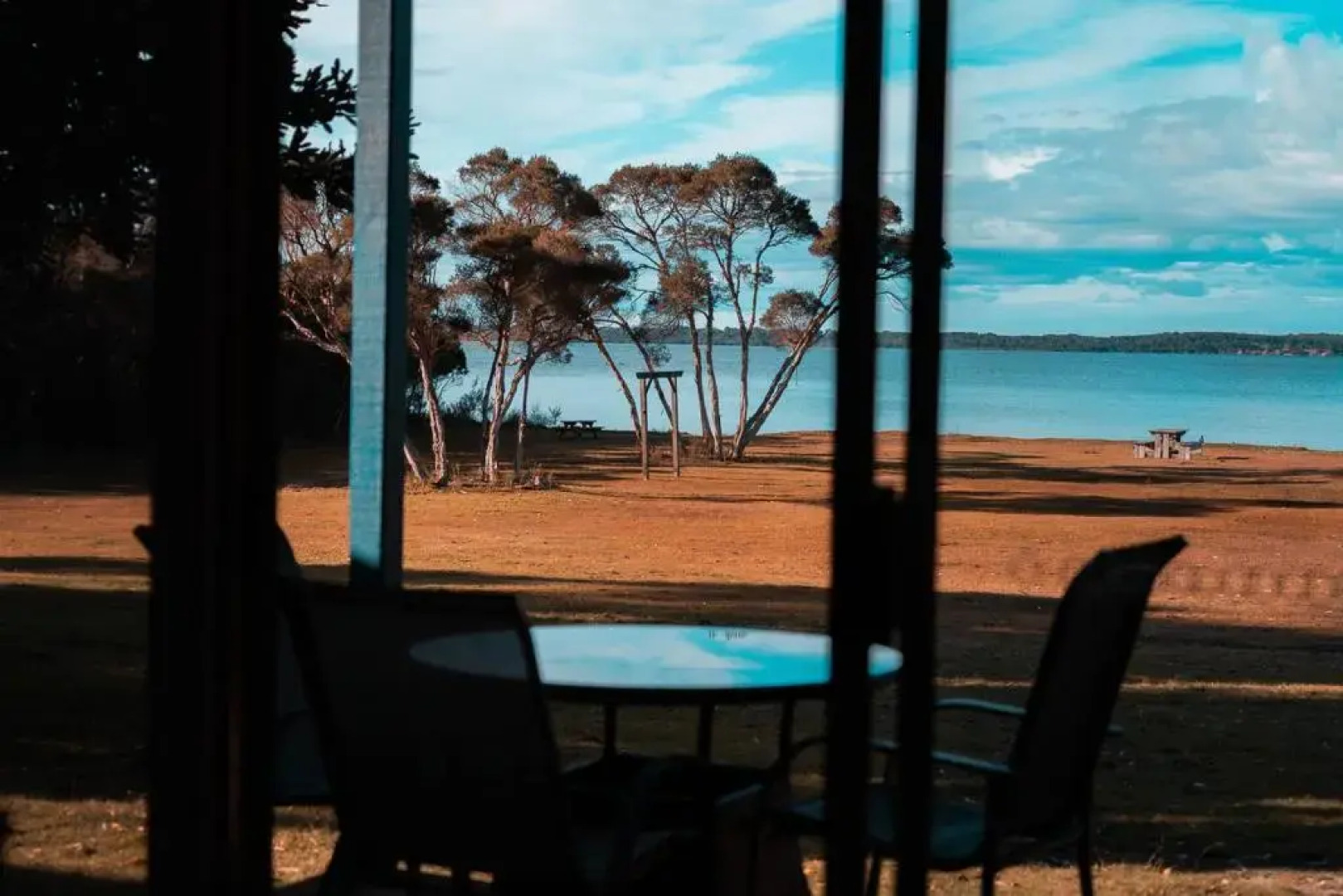 Waterfront Retreat At Wattle Point