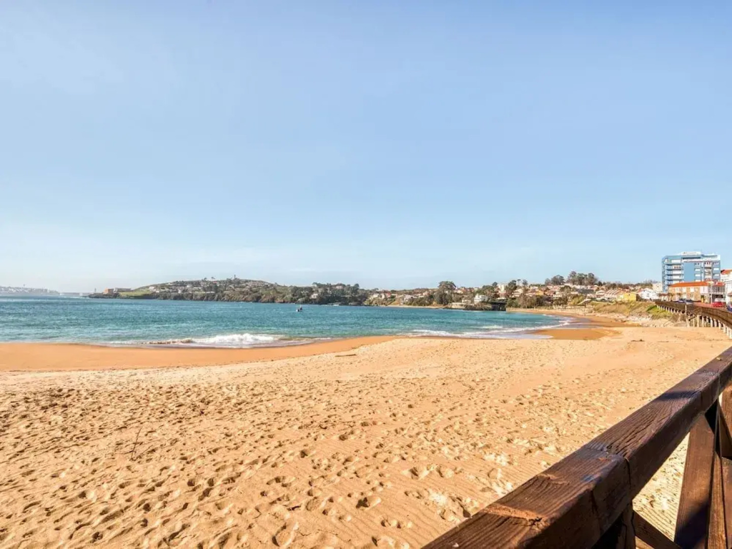 Nice Apartment With Spacious Terrace and Beautiful Views of the Atlantic Ocean