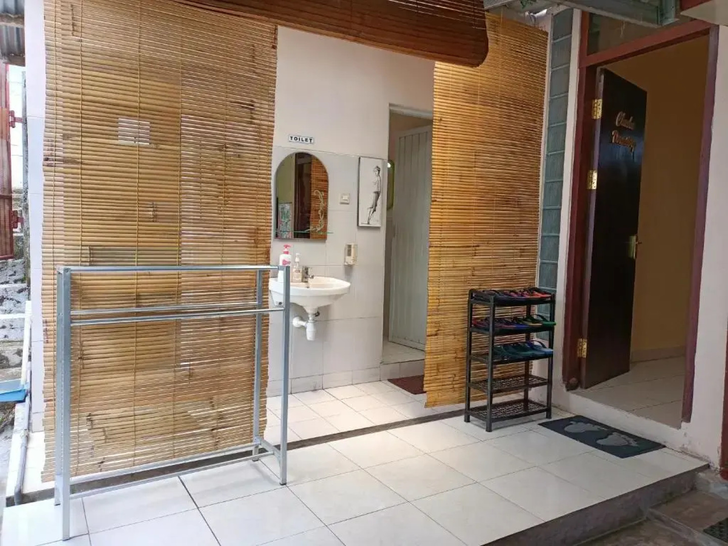 Chacha Homestay & Dormitory