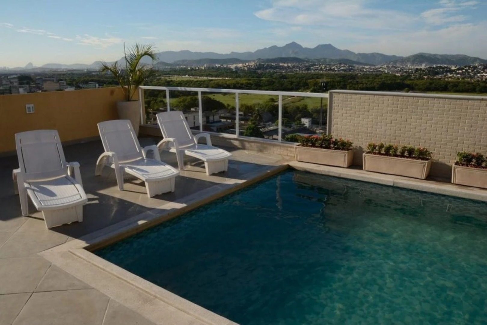 APART HOTEL - Mont Blanc - Suítes