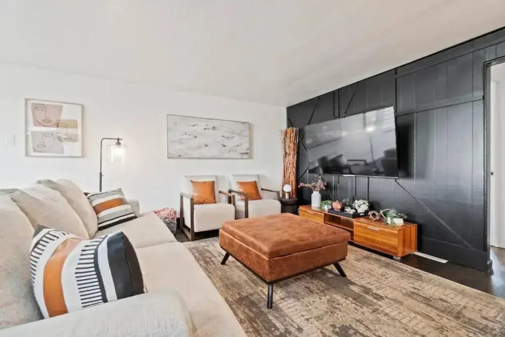Retreat in Vibrant Westminster 4BR Hot Tub