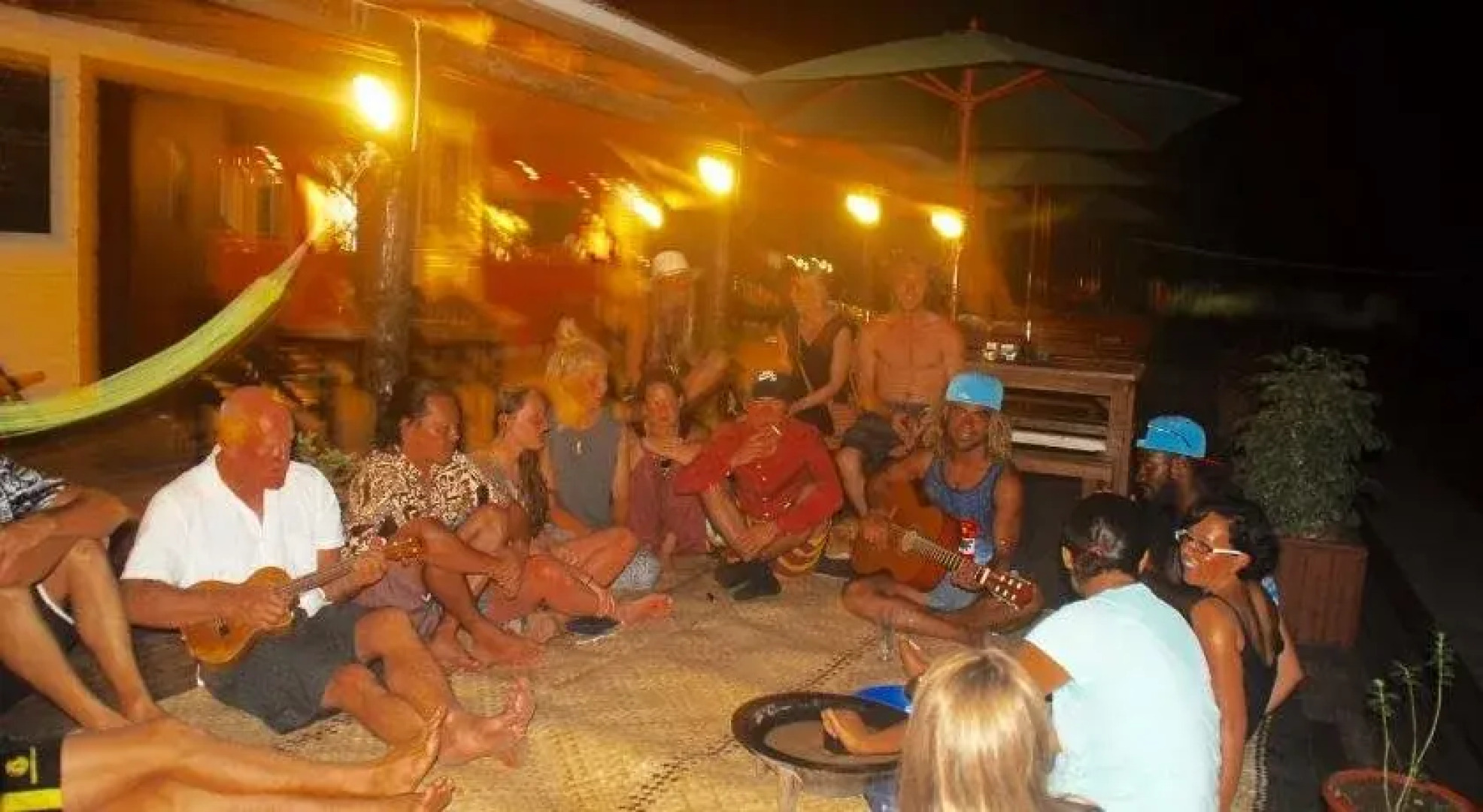 Rendezvous Surf Camp Fiji - Hostel