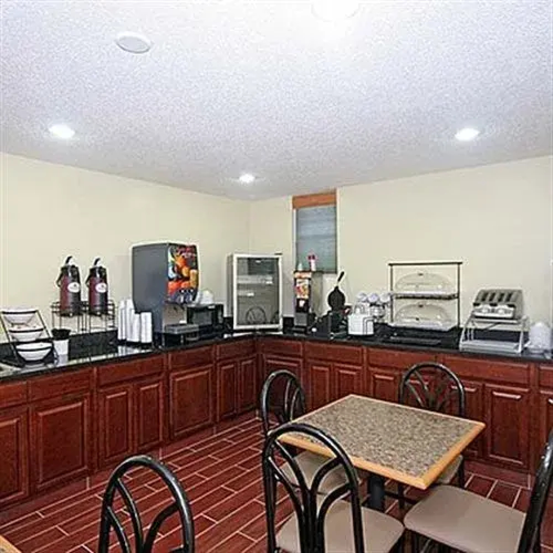 Townhouse Inn