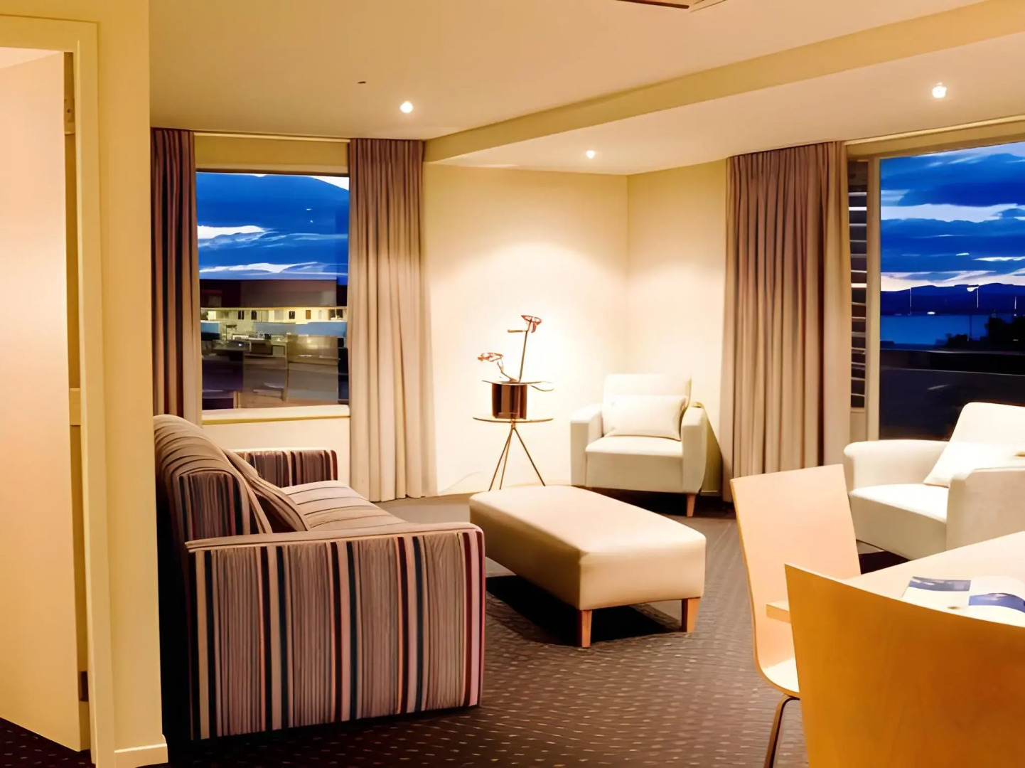 The Crown Hotel Napier