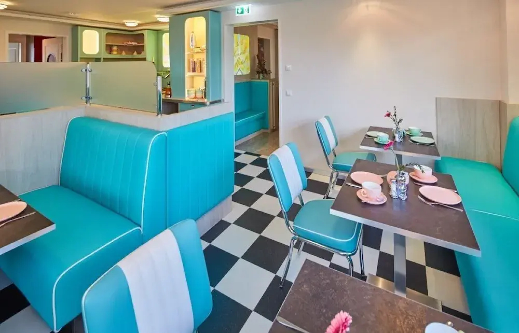 Bernstein 50'S Seaside Motel