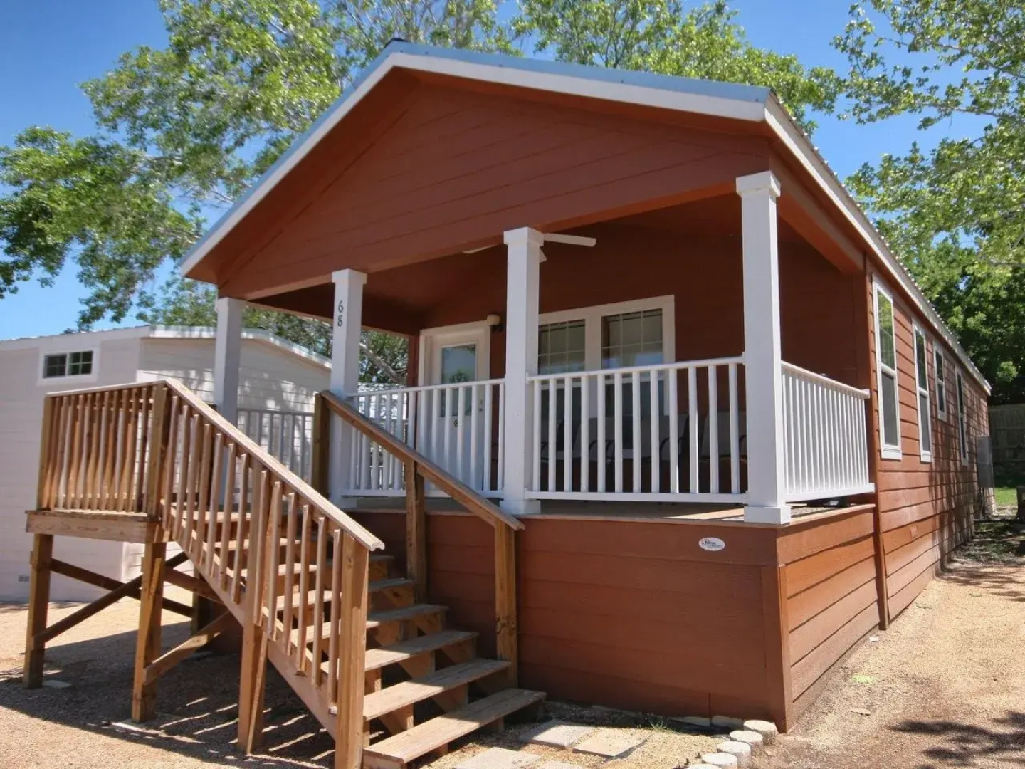 Hill Country Cottage and RV Resort