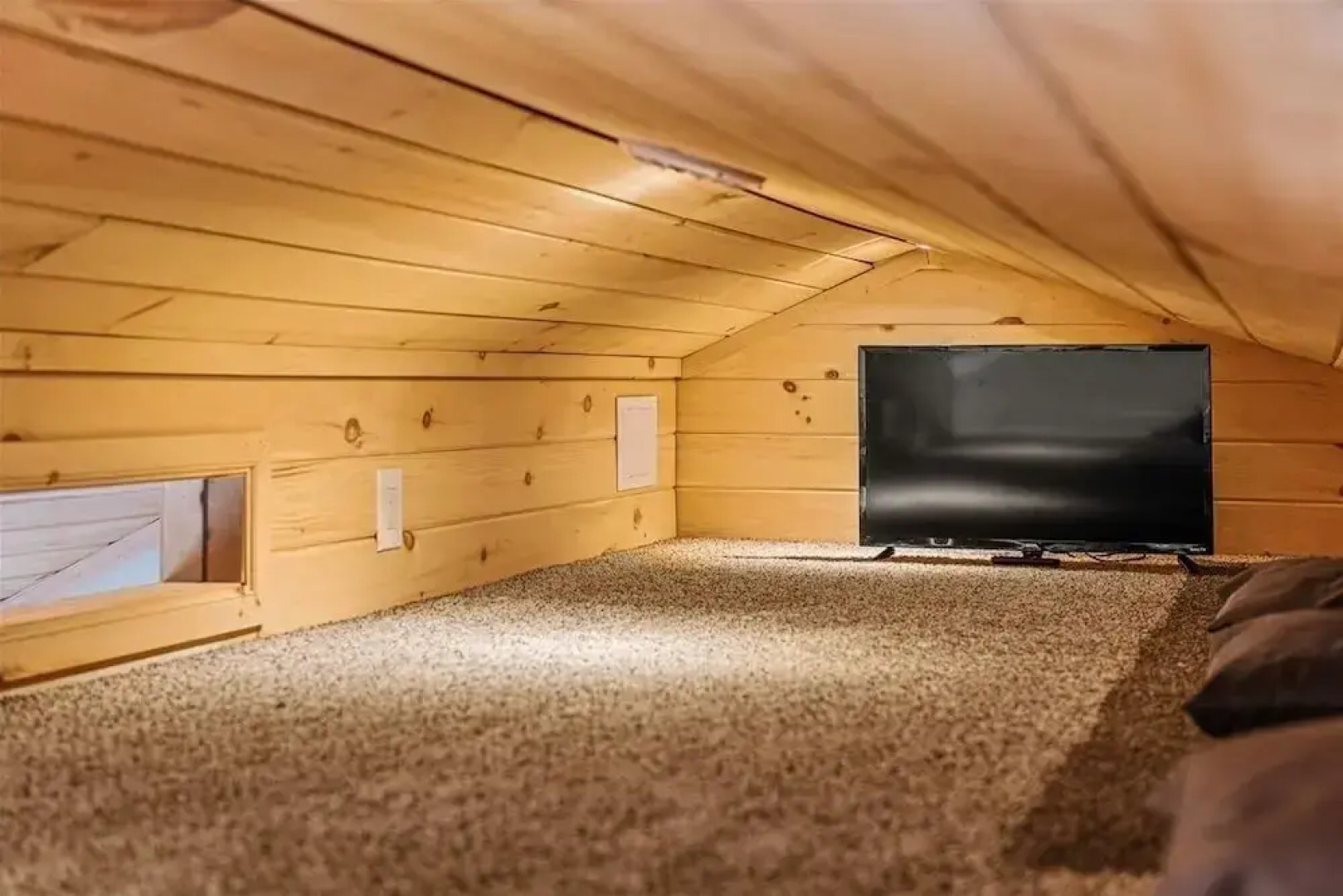 Pocono Scandinavian Cottage 2 Bedroom Cottage by RedAwning