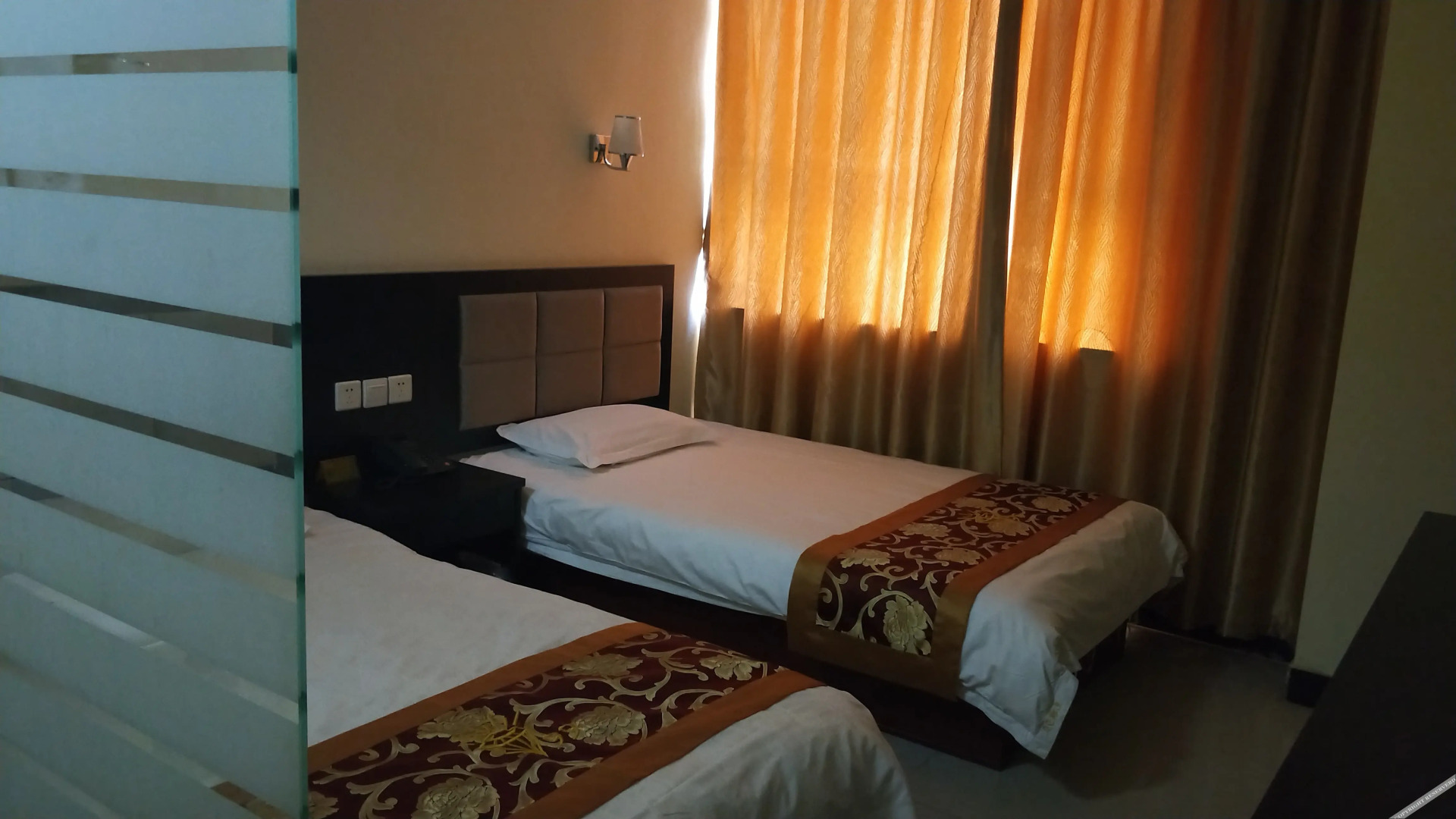 Carat 99 Express Hotel