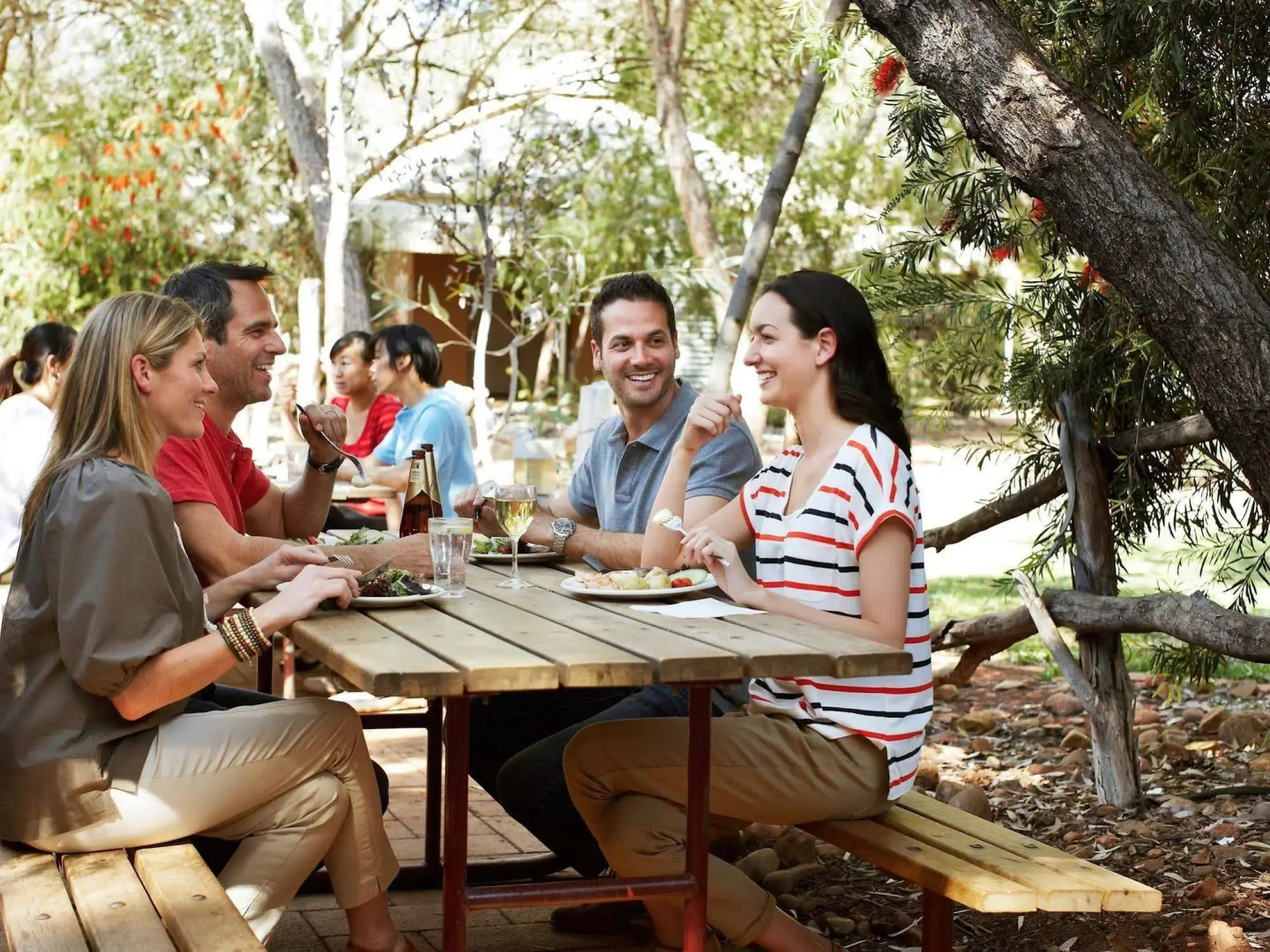 Outback Hotel & Lodge