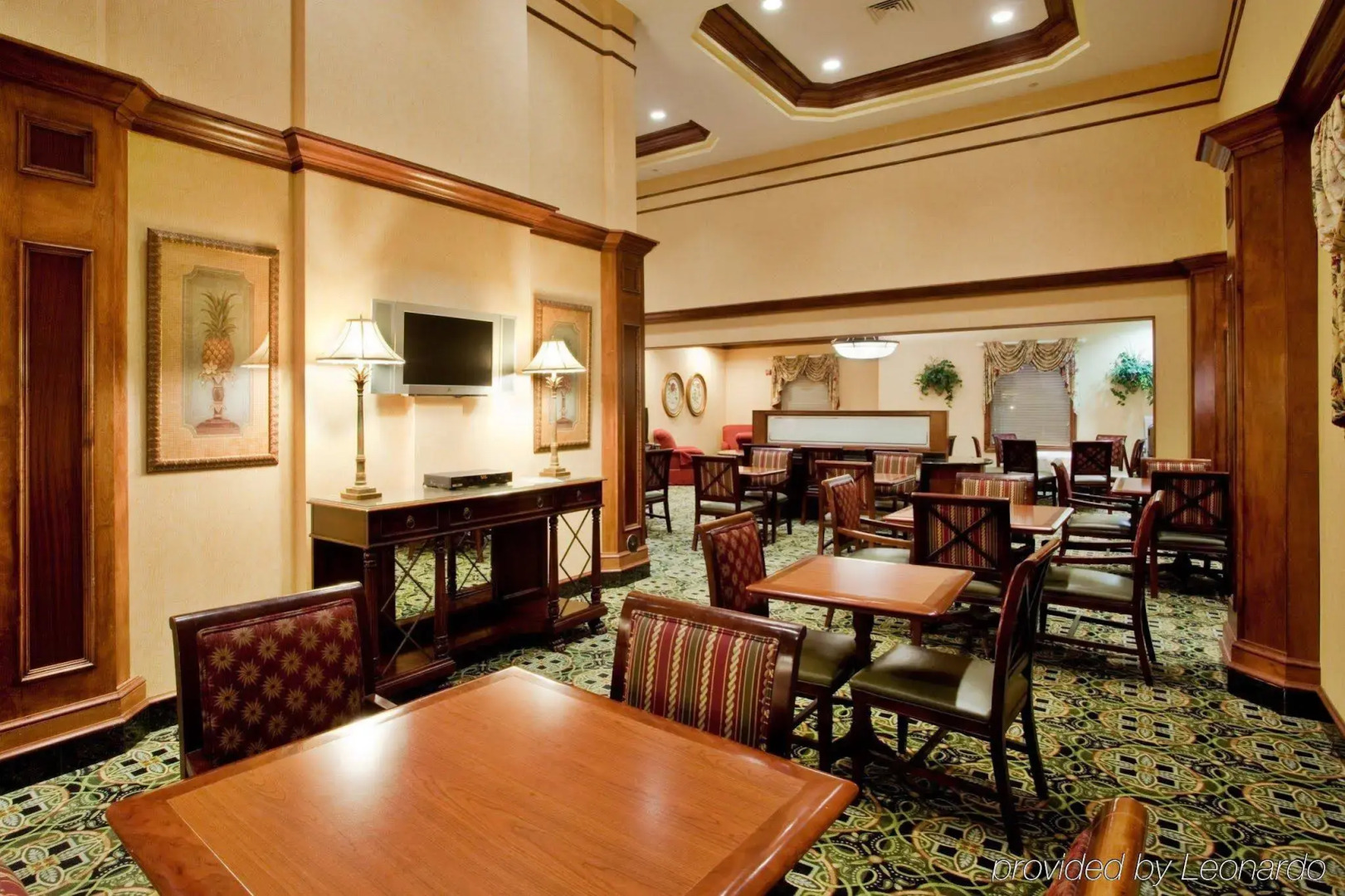 Holiday Inn Express & Suites Williamsburg by IHG