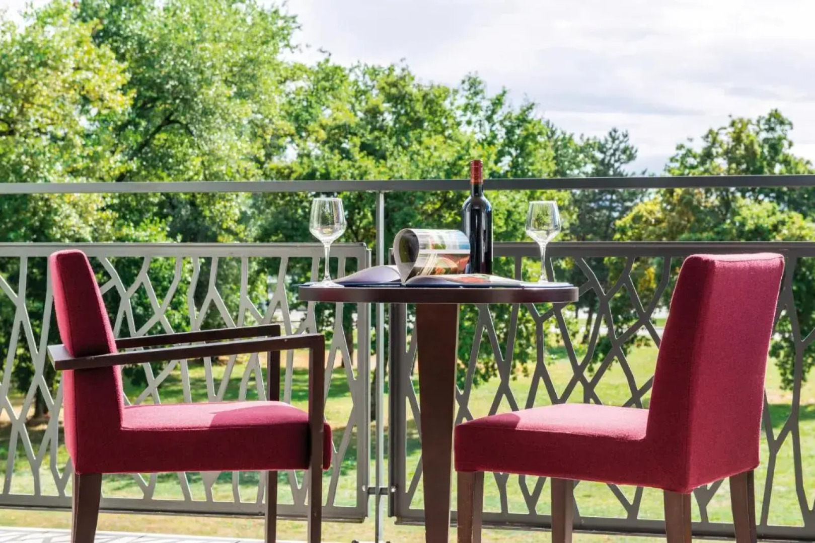 La Villa du Lac Hôtel – Résidence & Spa