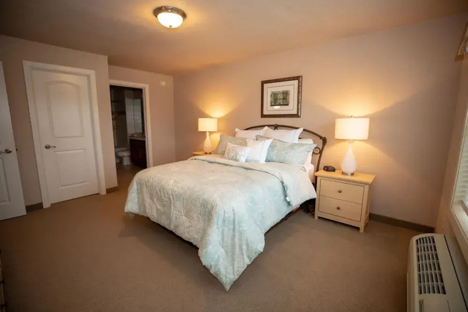 Unit 301 3 BD/ 3 BA Condo 3 Bedrooms 3 Bathrooms Condo