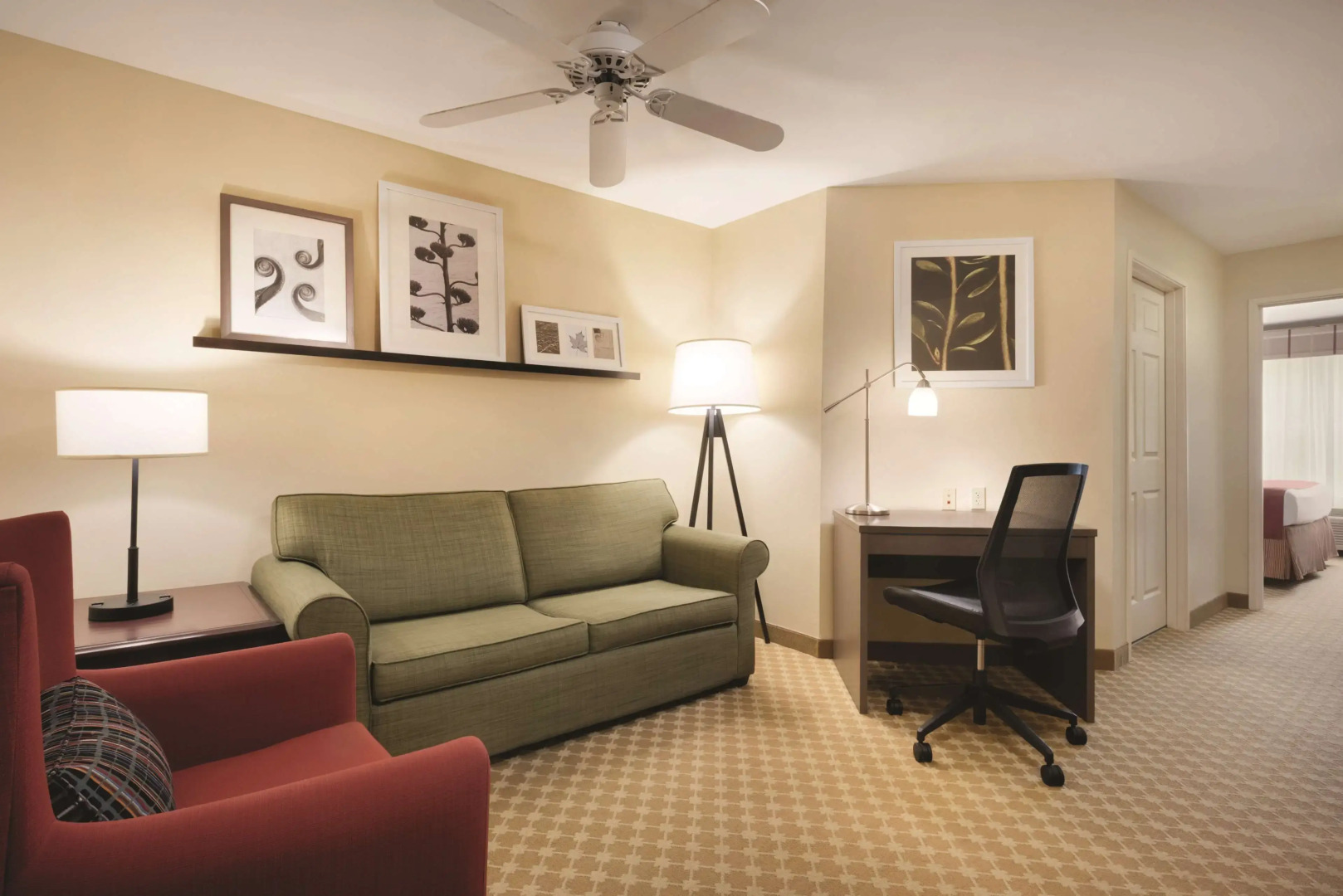 Country Inn & Suites by Radisson, Des Moines West, IA