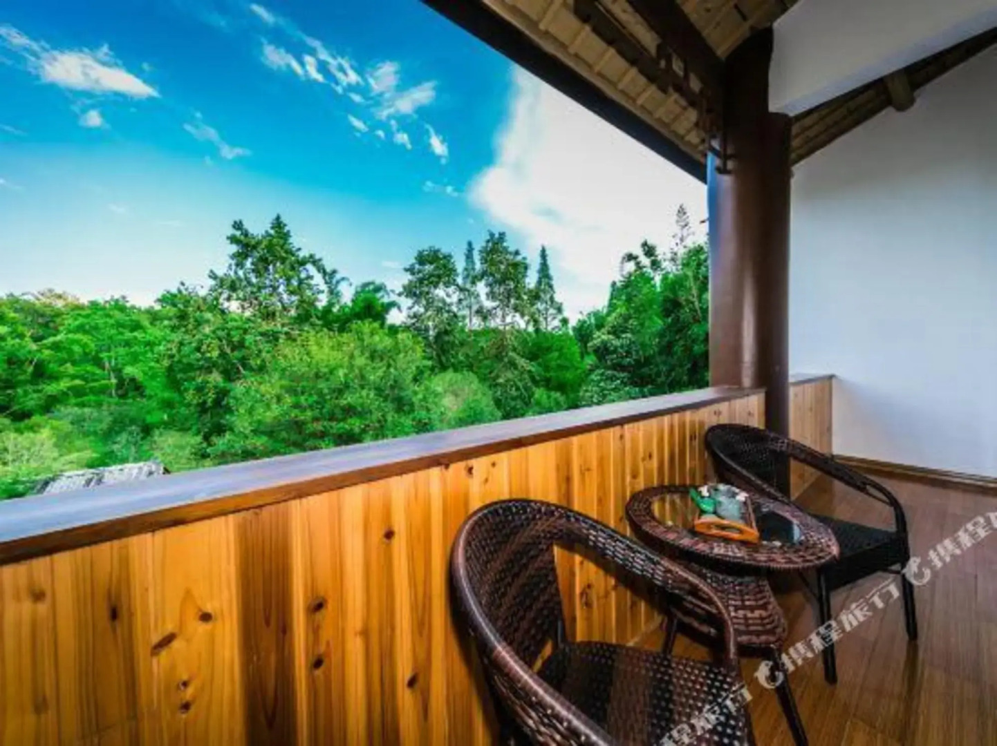 Zhoujia Shanfang Family Hostel