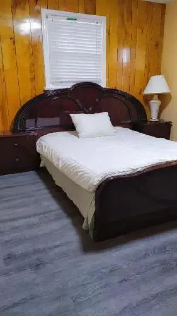 Lunge Haven Cottages & Boating Club