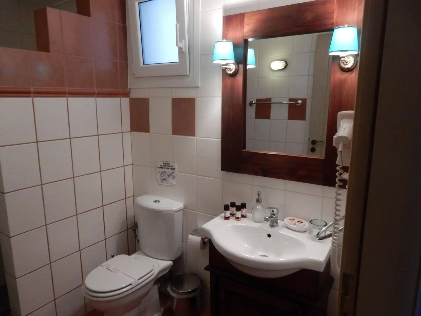 Apelon Tiritas Villas