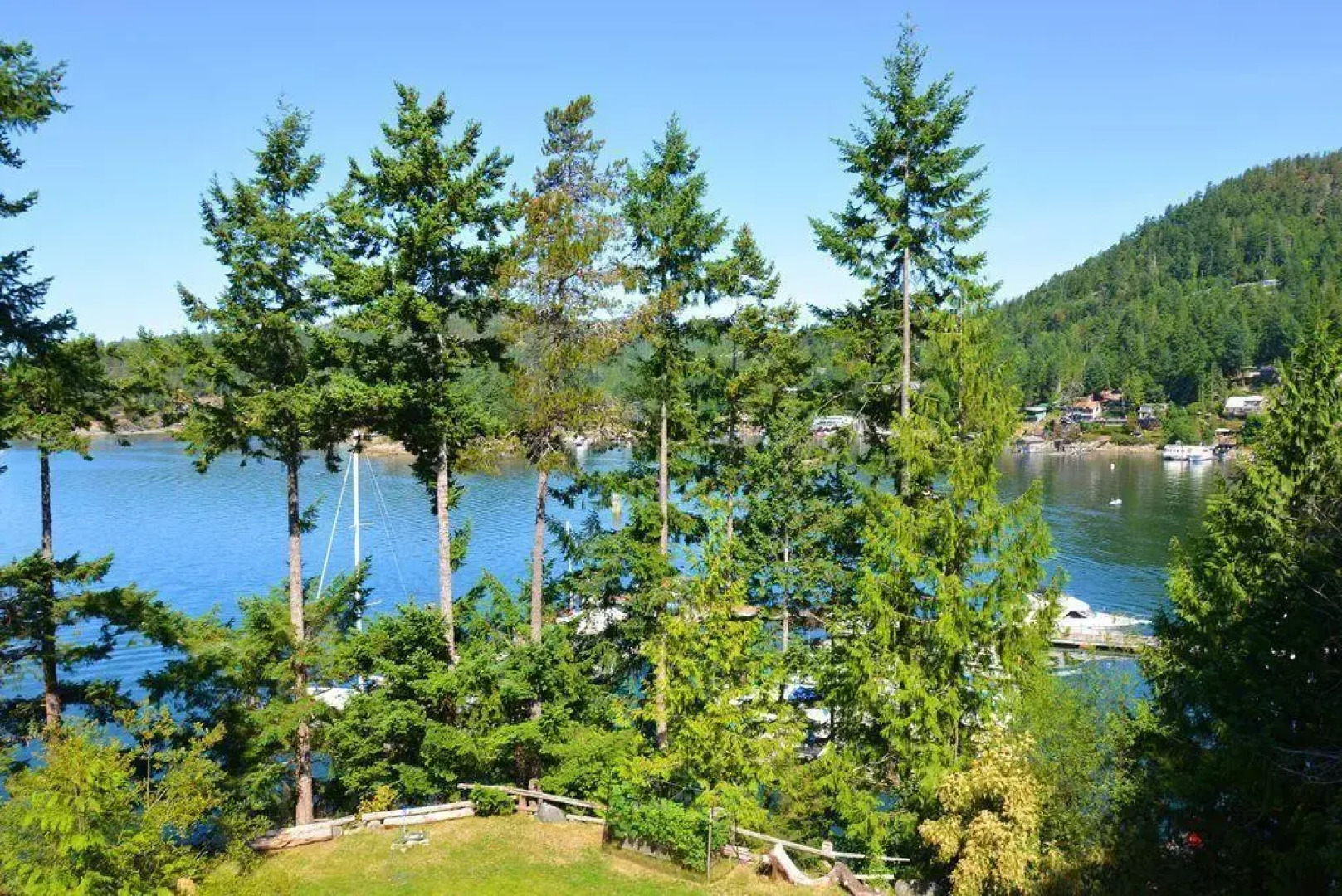 John Henry's Marina and Resort