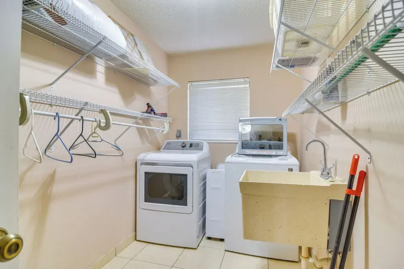 Coastal Getaway in Seminole < 3 Mi to Beach!