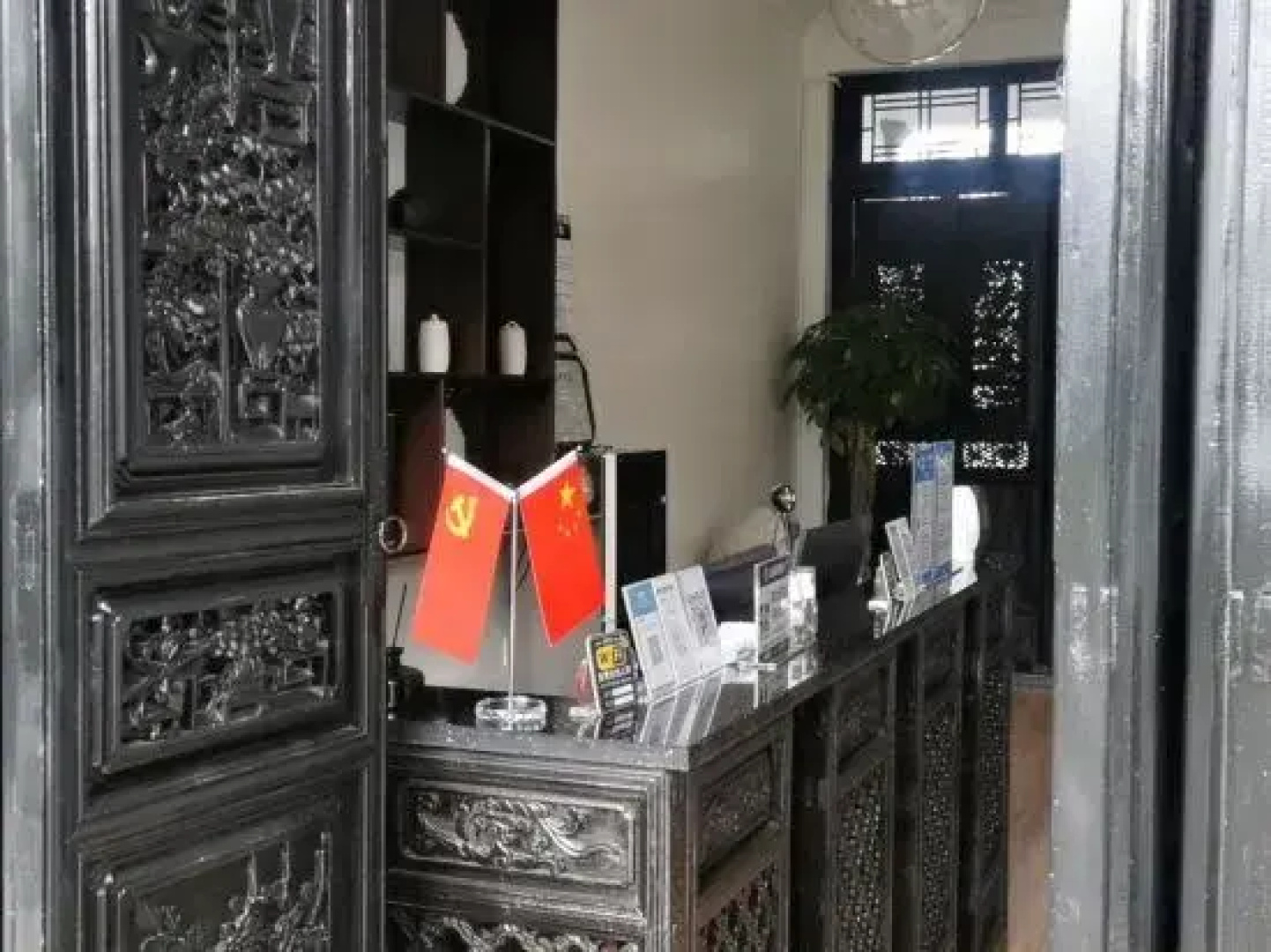 Shenjun Chinese Inn (Weishan Ancient City Xinggong Tower)