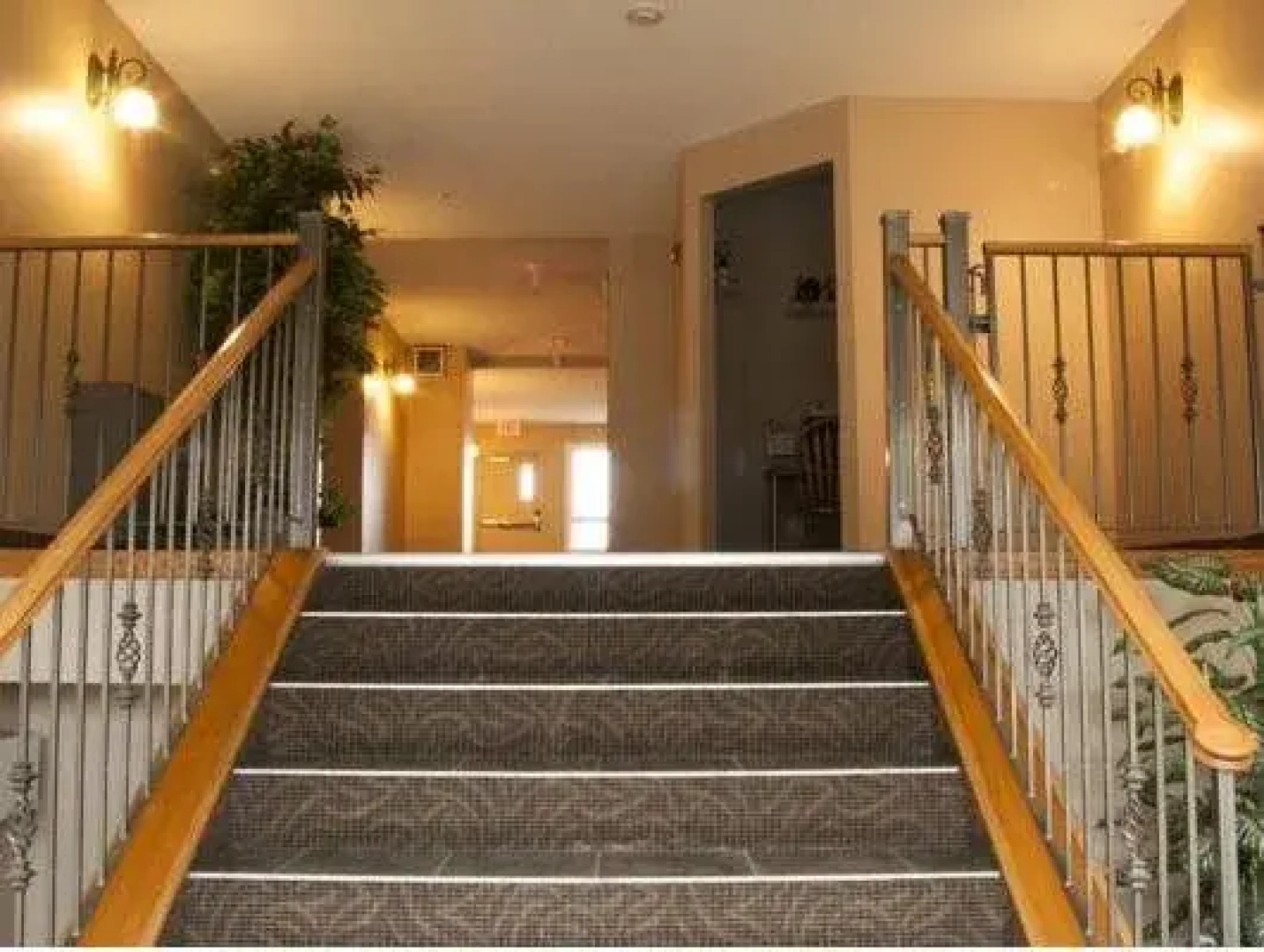 Misty Mountain Inn and Suites