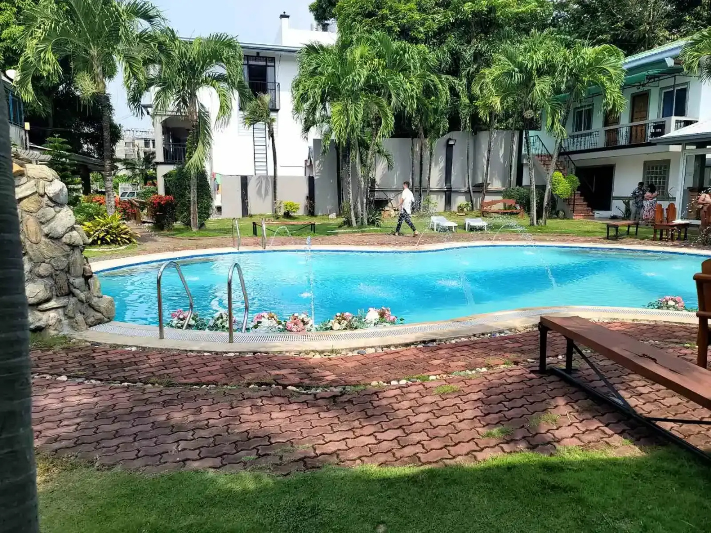 La Solana Suites And Resort