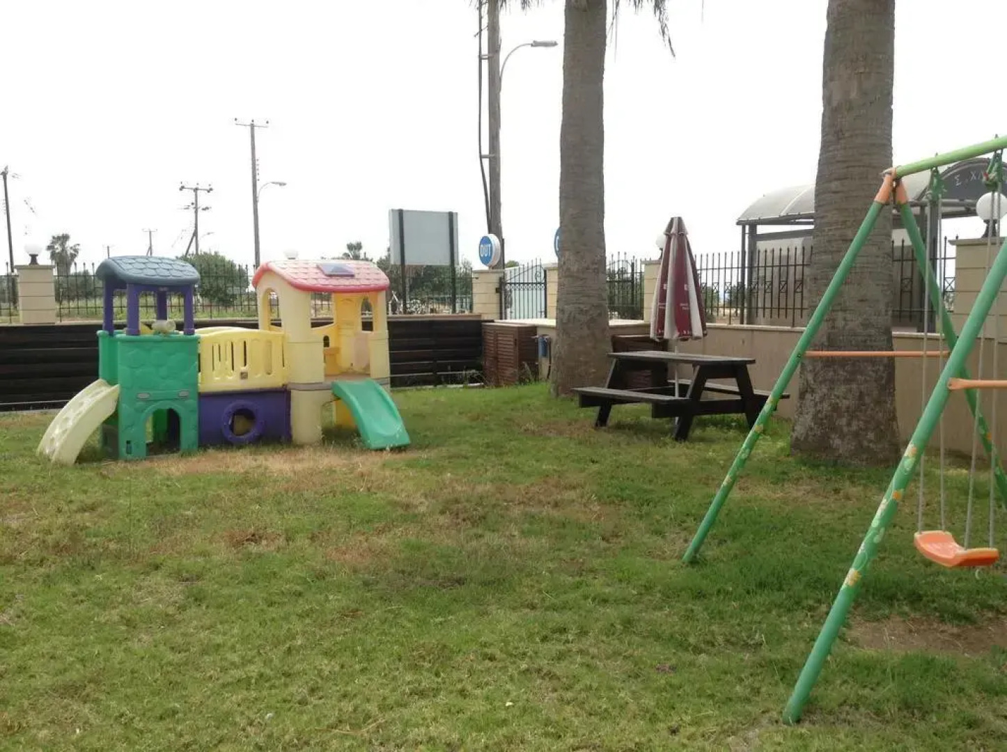 Avillion Holiday Apartments