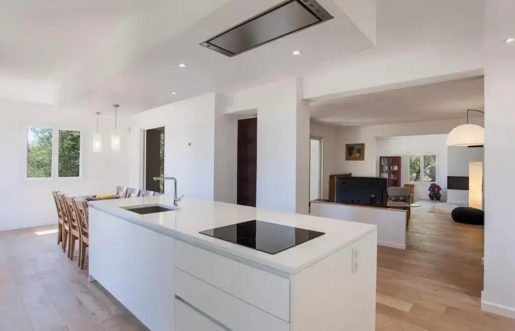 Villa Le Corps de Garde with swimming-pool and garden of 1200m2