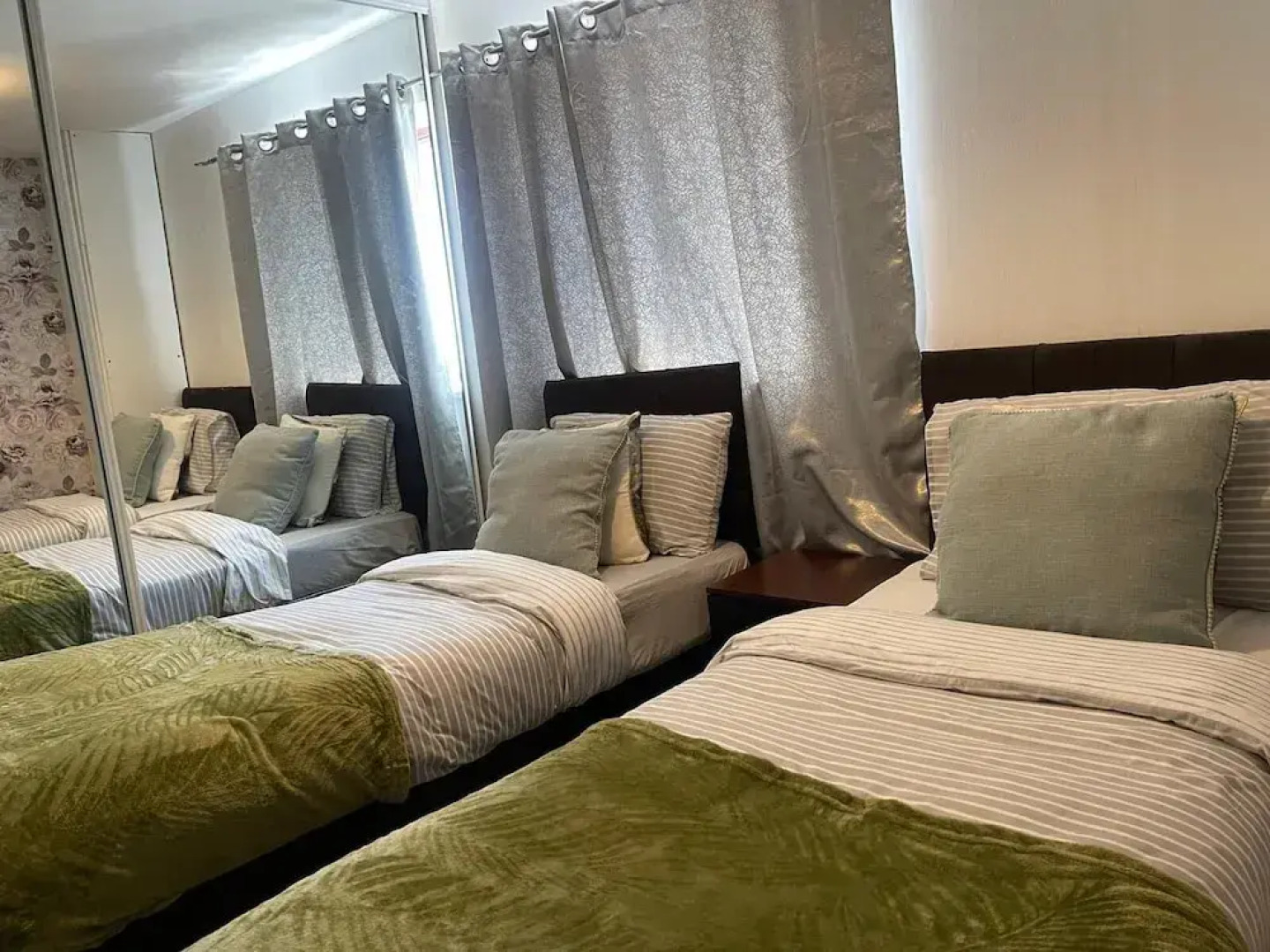 Basildon 3 Bedroom - Free Parking, Private Garden