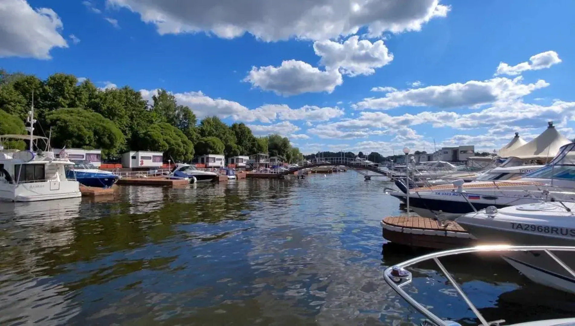 Яхт-клуб Резорт