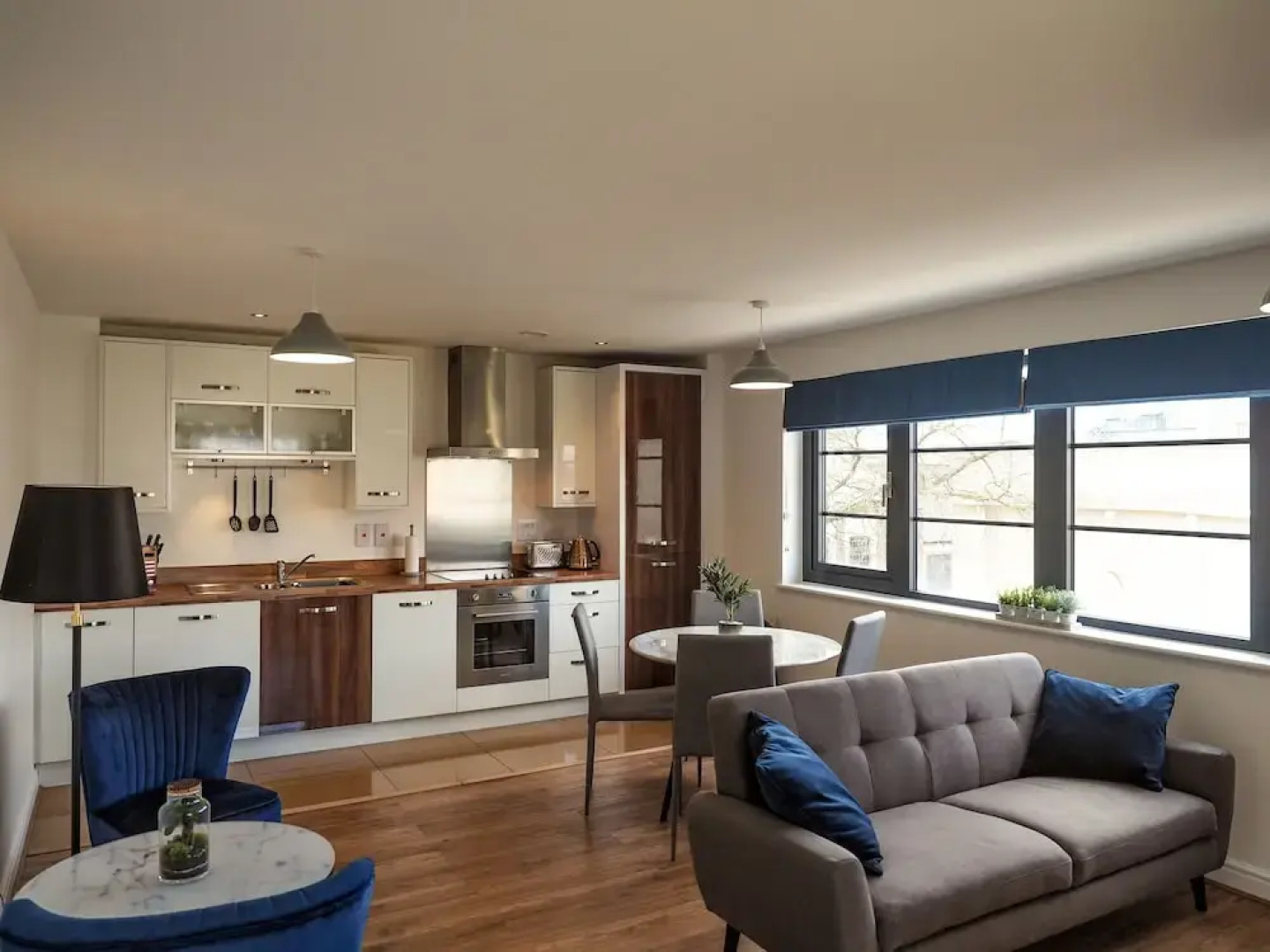 SA Today Apartments Farnborough with Fibre Wi-Fi & Netflix