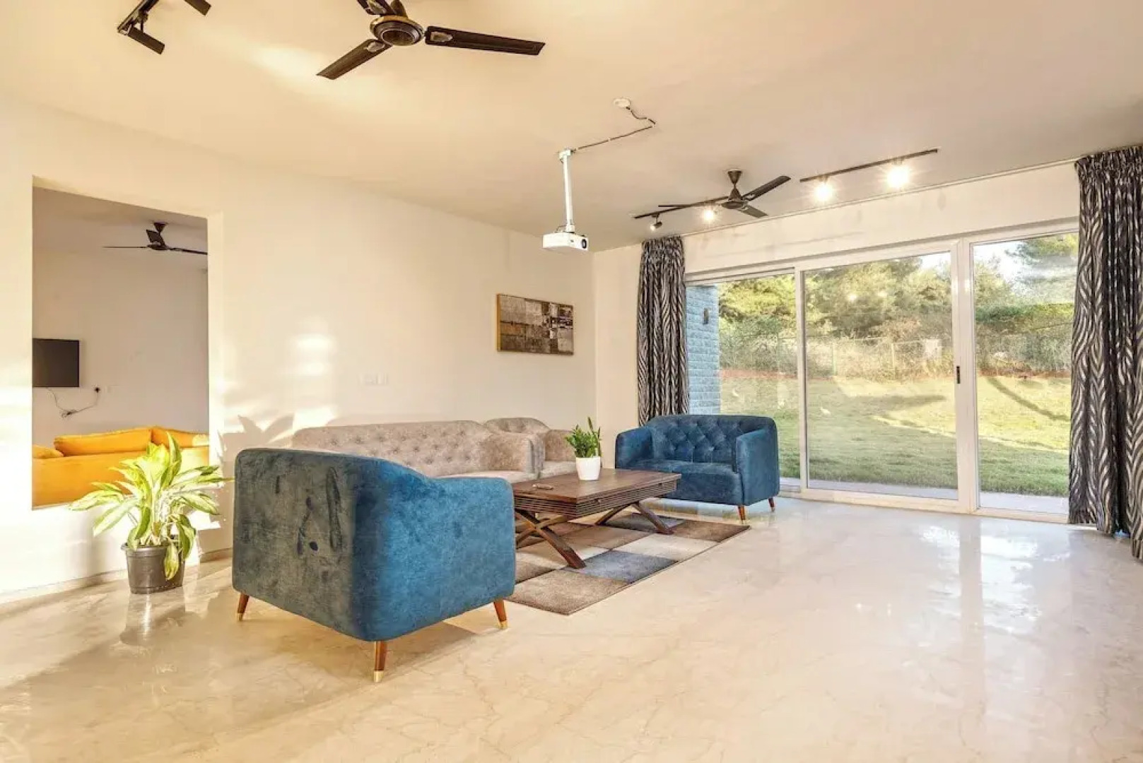 Royal County Villa by Stayjade