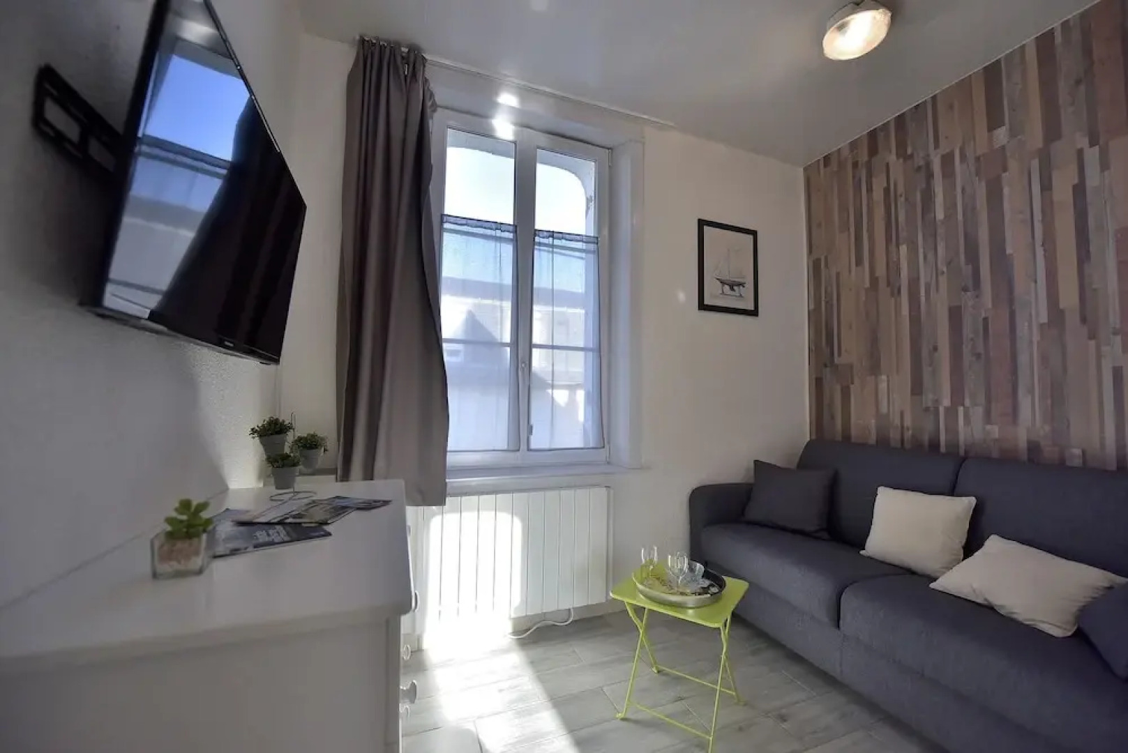 Etablissement Pieds Dans L'Eau