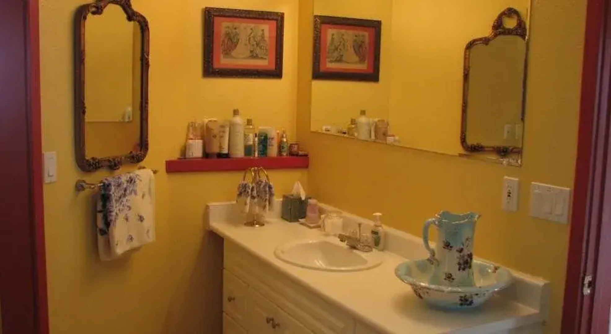 Plumeria Hill Bed & Breakfast