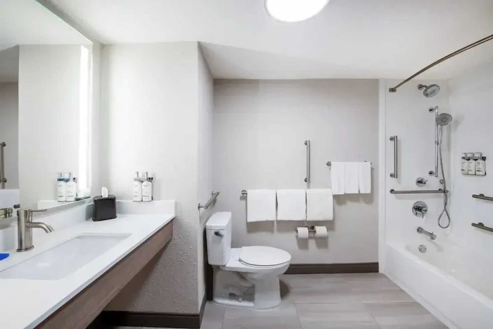 Holiday Inn Express Hotel & Suites Wilson I-95