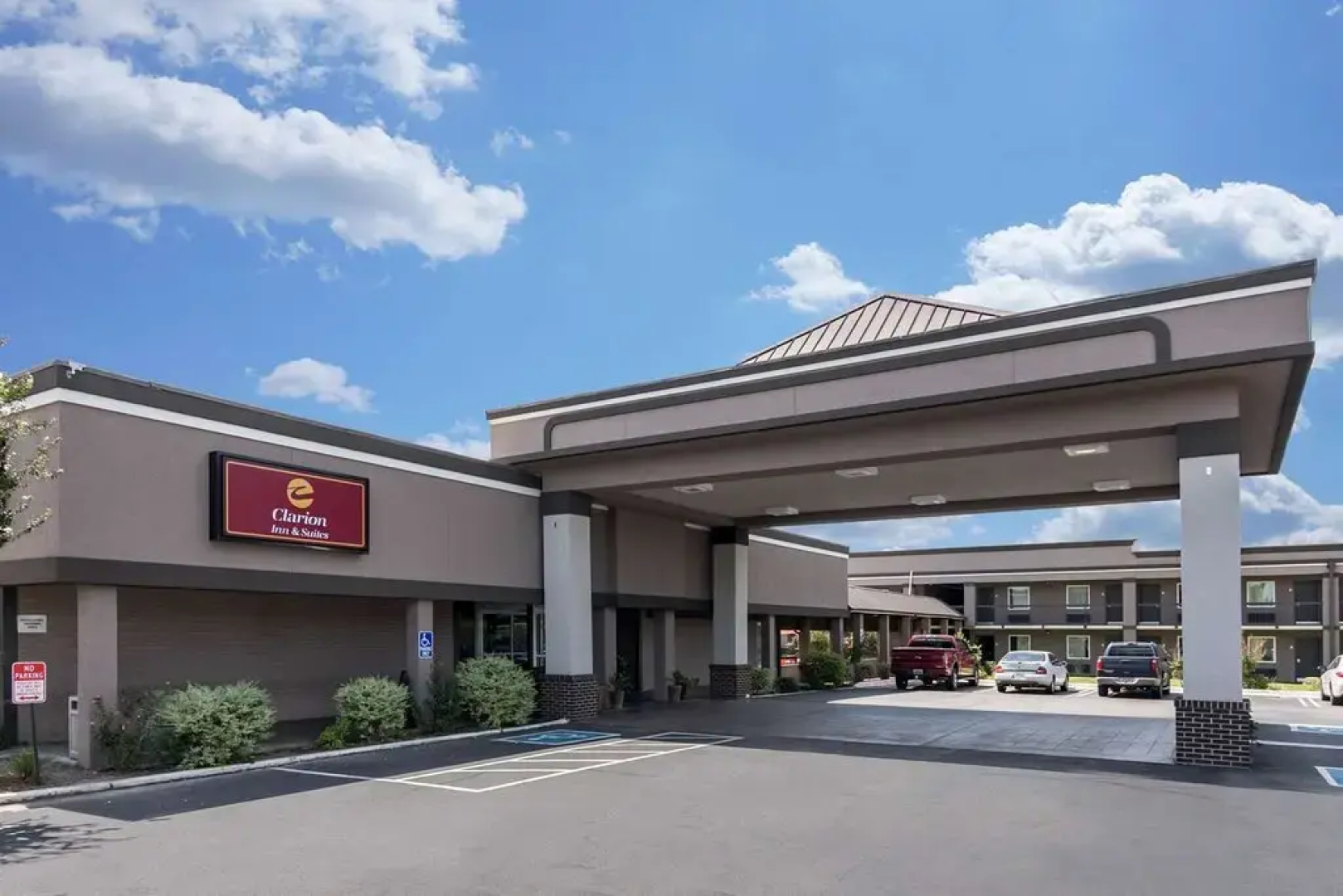 Clarion Inn & Suites