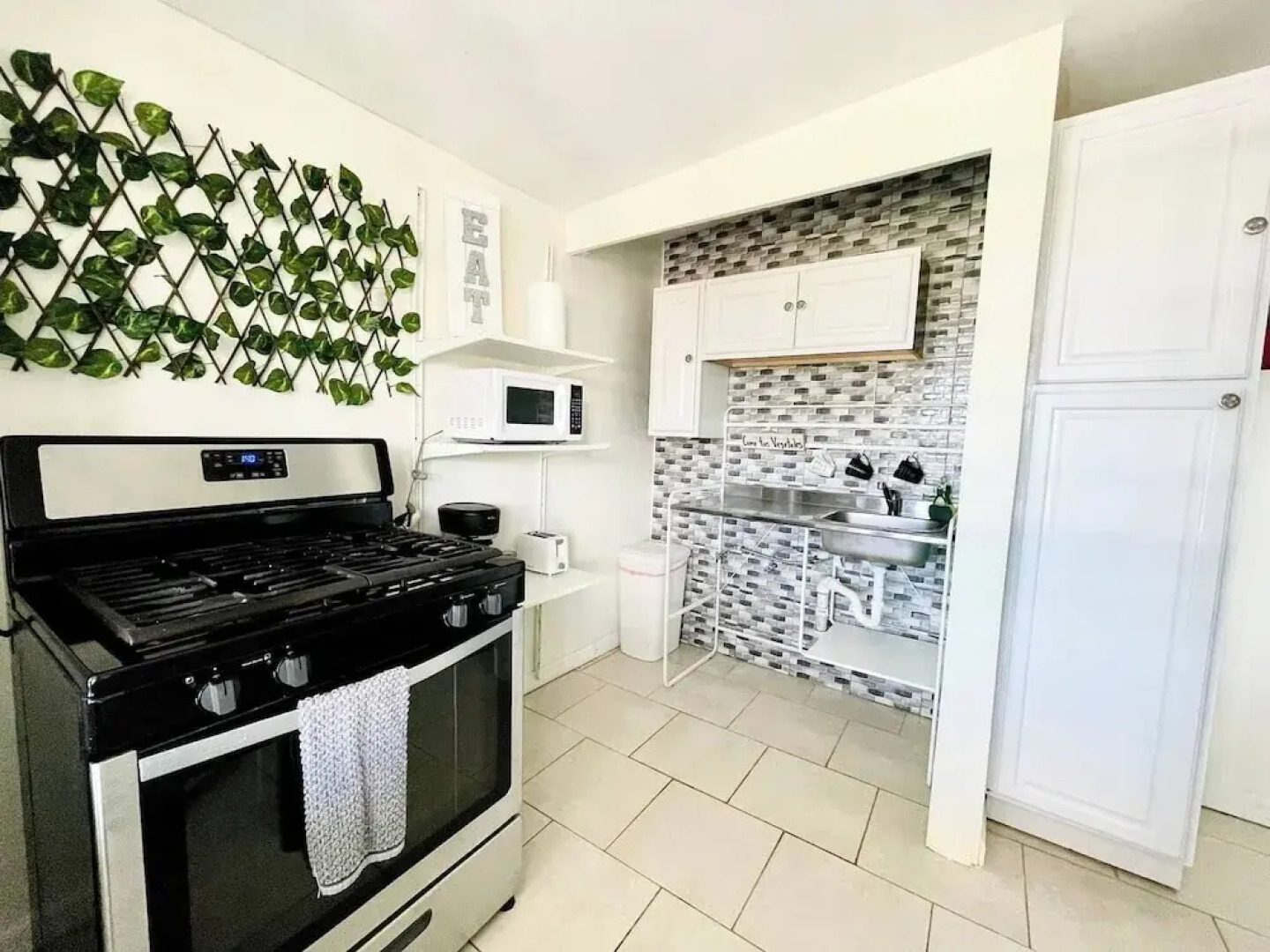 Sun-fueled Steps From Culebra Ferry