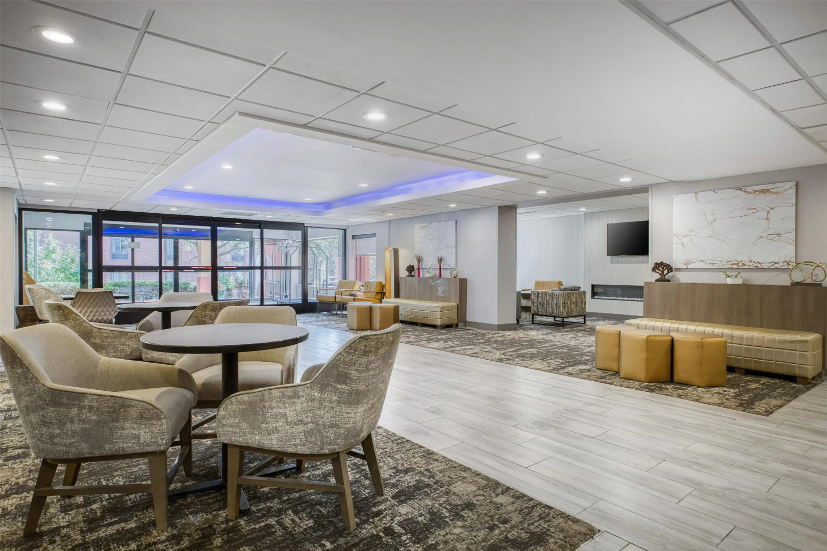 SureStay Plus Hotel by Best Western Chicago Lombard