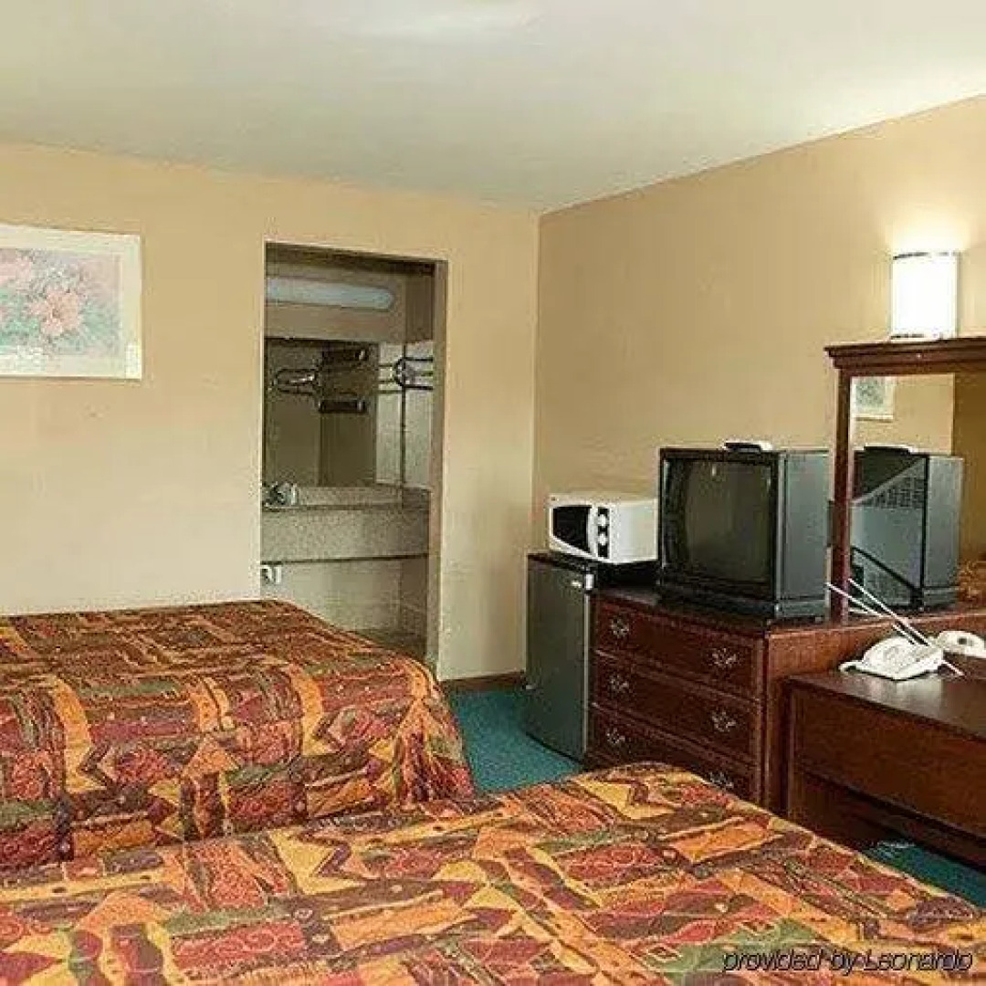 Clover Motel Maple Shade